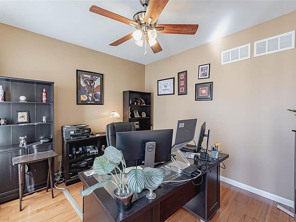 4th image of 2727 Chapel Cove Ct