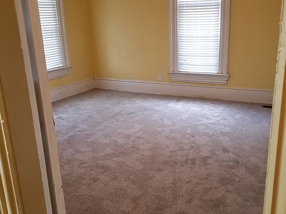 4th image of 1208 1st Ave S