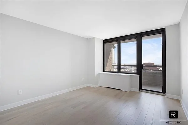 Rented by R New York | media 17