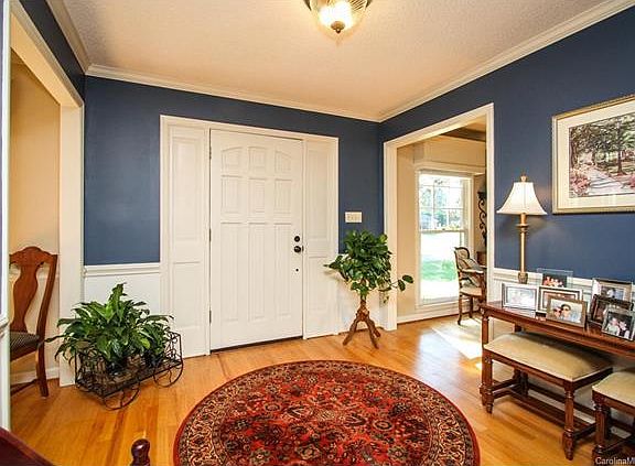 3rd image of 1750 Arden Dr