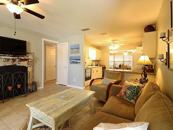 2nd image of 18 Camellia Dr