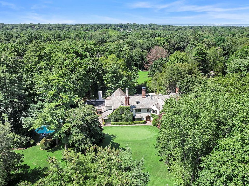 1st image of 95 Piping Rock Road