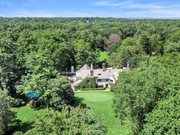 95 Piping Rock Road, Locust Valley, NY 11560