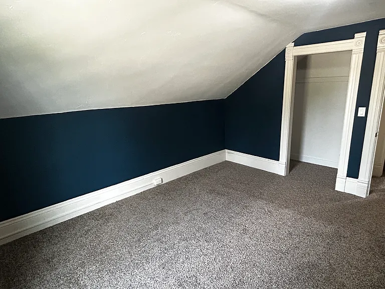1437 W Bent Ave — Photo 13