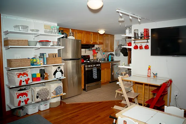 Rented by Work Hard Realty LLC | media 15