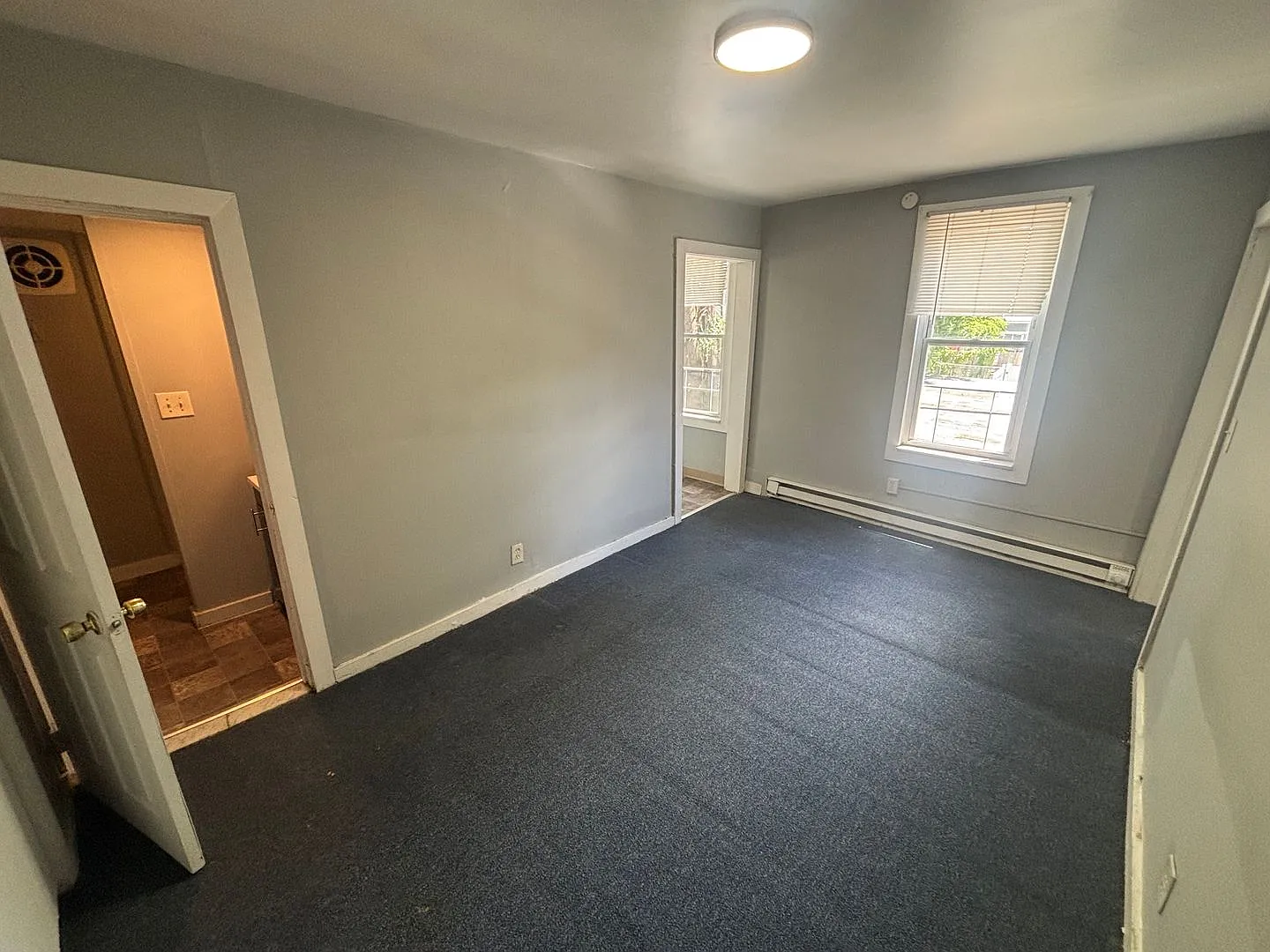 833 W Pine St — Photo 4