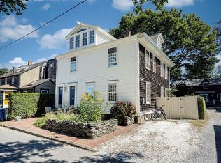 3 Vicksburg Pl, Newport, RI 02840