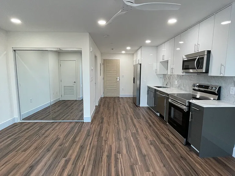 4906 Spruce St #403 — Photo 11