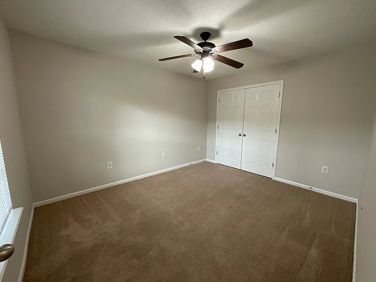 Meridian Park Apartments — Photo 222