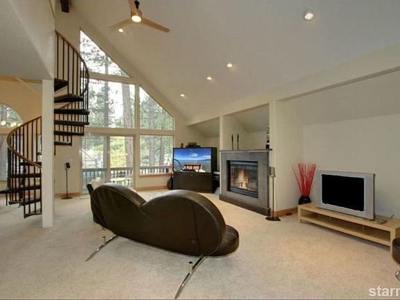 4th image of 1120 Charles Ave