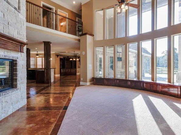 8071 Stacy Diane Dr, Montgomery, TX 77316