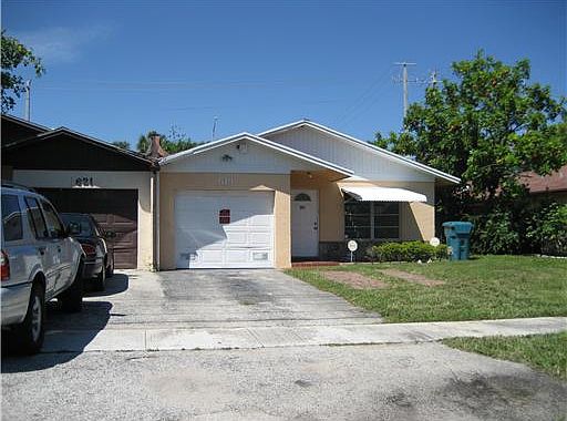 1st image of 619 NW 1st Ave