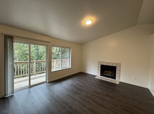2831 SW Dolph Ct APT 2, Portland, OR 97219