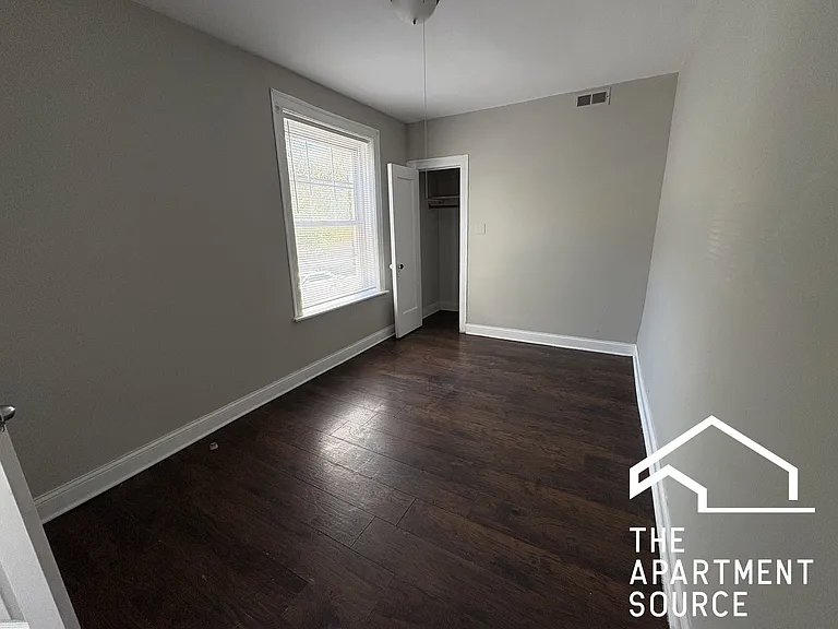 6300 N Oakley Ave #1 — Photo 10