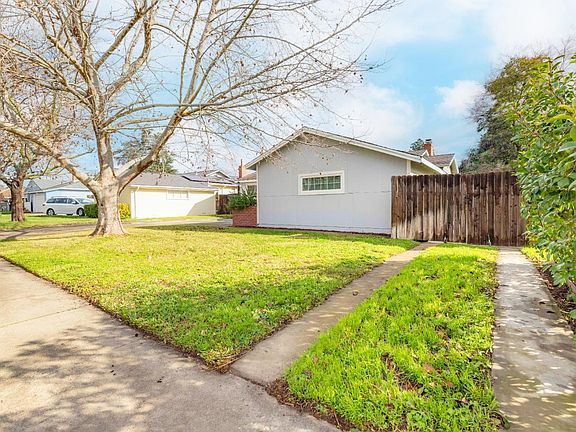 2nd image of 2521 Dawes Street