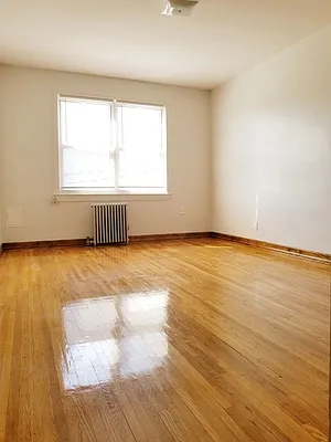 Rented by NYLA Realty | media 57