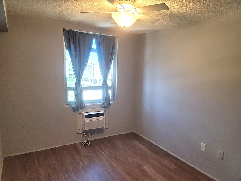 1315 Kalakaua Ave #1406 — Photo 7