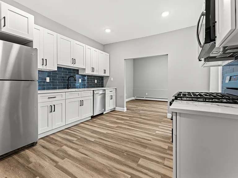 103 Washington Ave #2 — Photo 2