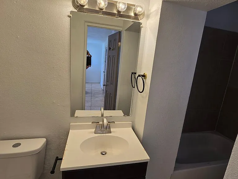 4811 Comanche Rd NE — Photo 20