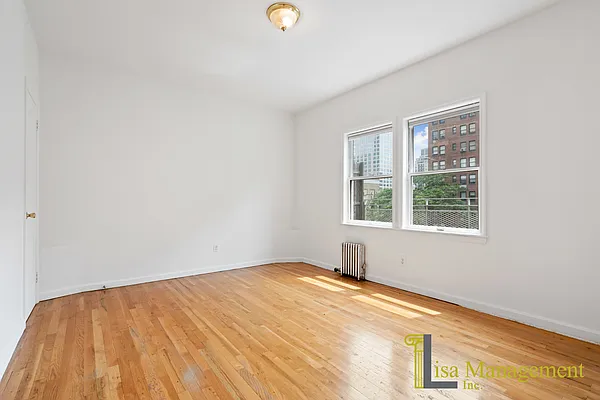 Rented by Lisa Management Inc | media 12