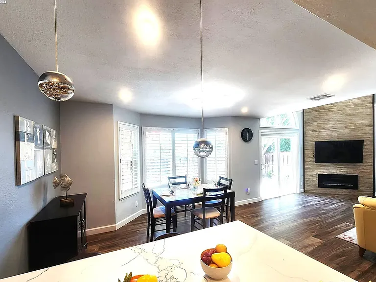 537 Ivy Pointe Cir — Photo 7