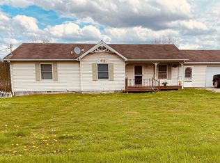 218 Walnut Ave, Mannington, WV 26582