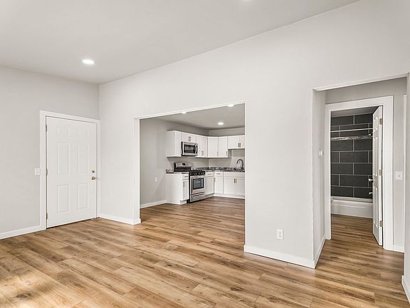 2nd image of 120 S Bird St #5