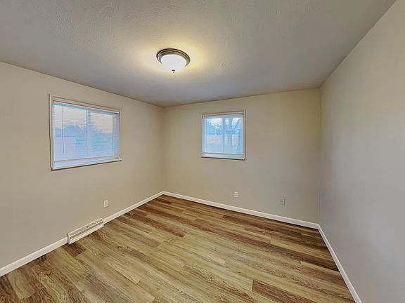 3rd image of 5663 Jellison St