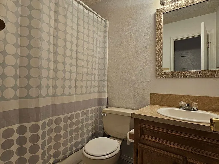 625 Atkinson Ave — Photo 10