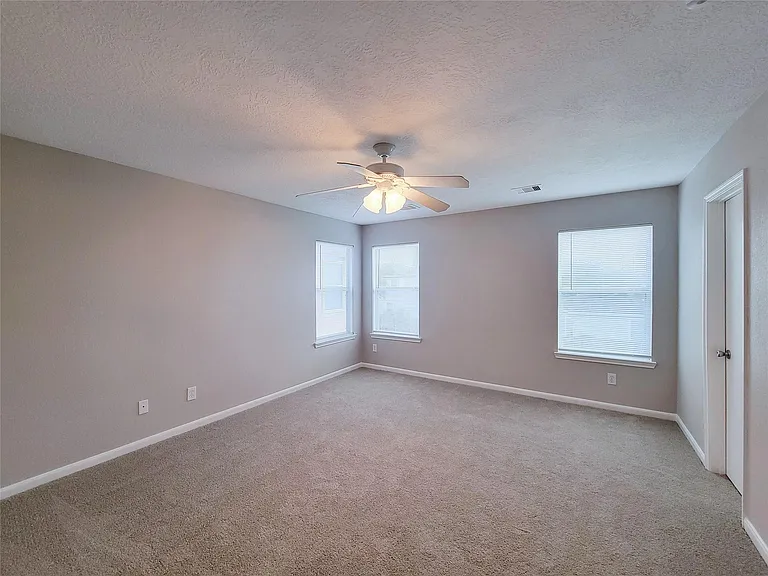 20759 Cypress Crescent Ln — Photo 27