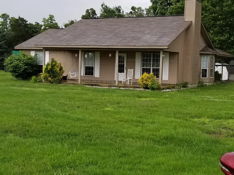 1614 Sims Pl