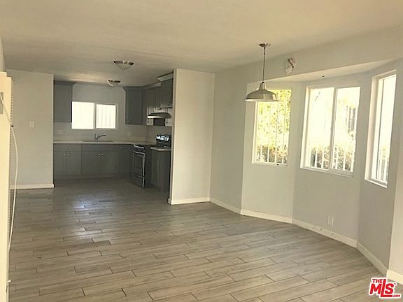 3rd image of 5929 Denver Ave #2