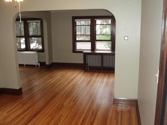 4th image of 2132 Grand Ave