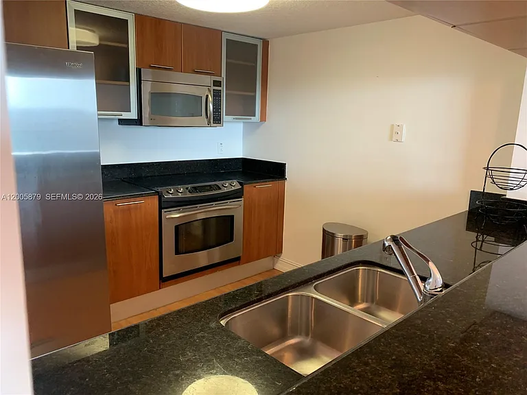 1800 N Bayshore Dr #1506 — Photo 8