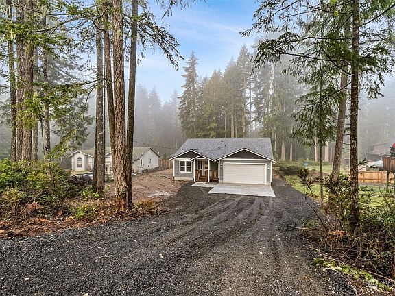 2nd image of 131 E Aycliffe Drive