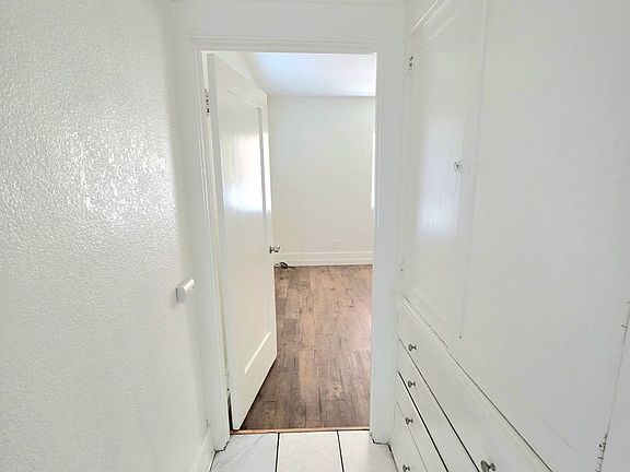 3rd image of 1549-1555 Linden Ave #1553A