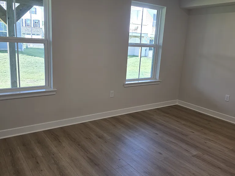 8 Weldon Way — Photo 60