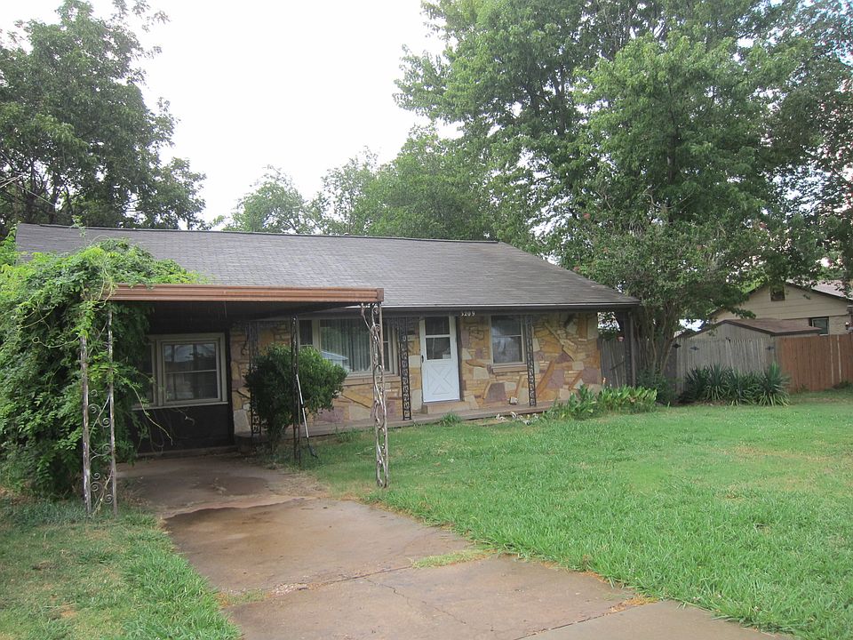 1st image of 3209 SE 15th St