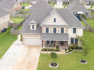 4110 Broadmoor Dr, Mont Belvieu, TX 77523