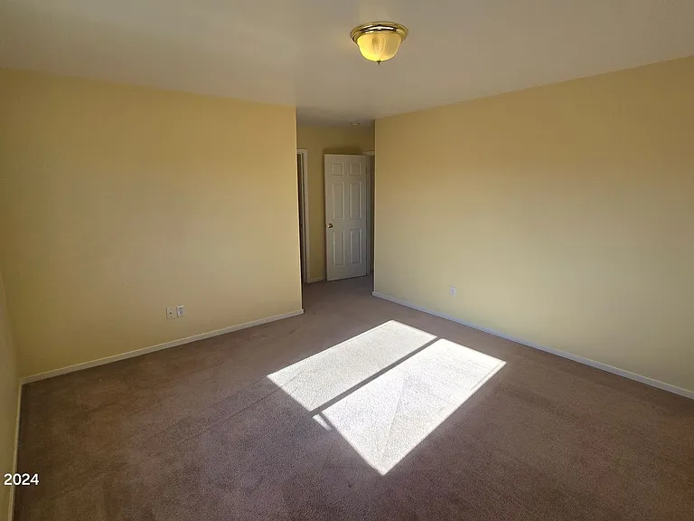 8778 Sunset Breeze Dr — Photo 12