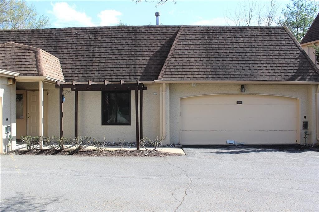 19 Gate House Ln, Edison, NJ 08820 Zillow
