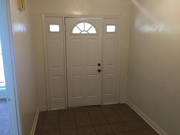 5th image of 1319 Harvard Dr