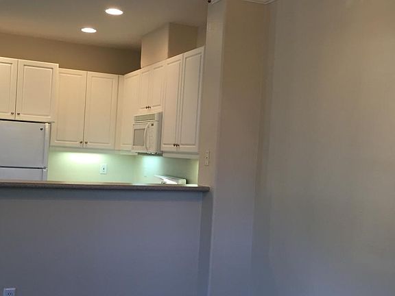 4th image of 10920 Evening Creek Dr E APT 53