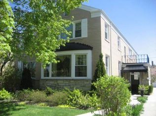 6035 S Sacramento Ave, Chicago, IL 60629