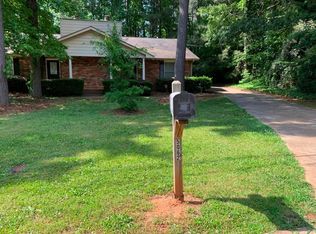 5062 Leeshire Trl, Tucker, GA 30084
