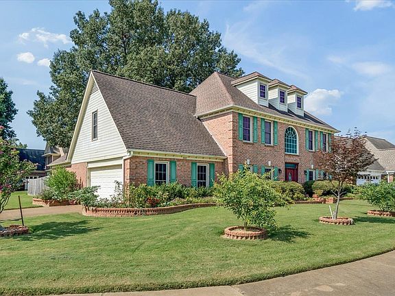 4th image of 8889 Chimneyrock Blvd