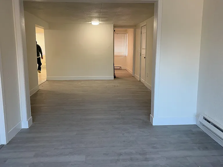 5314 W Sunset Hwy #E — Photo 7