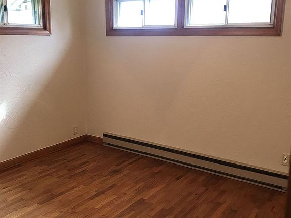 5th image of 630 Homestead Ave