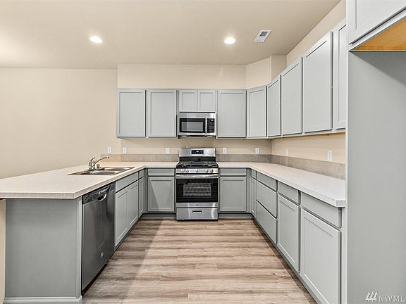 4th image of 2511 Schley Blvd #69