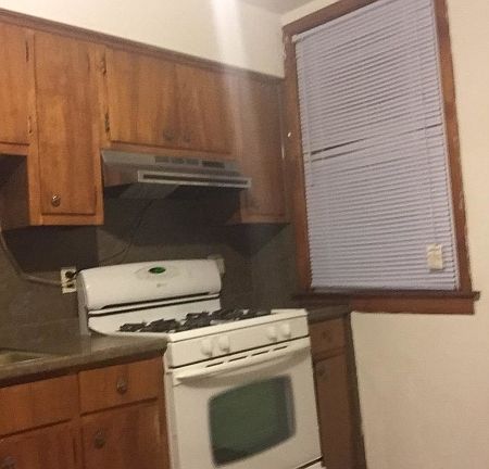 4th image of 152-154 S Park St
